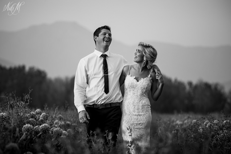 Wedding photos at the Swartberg Mountain Range