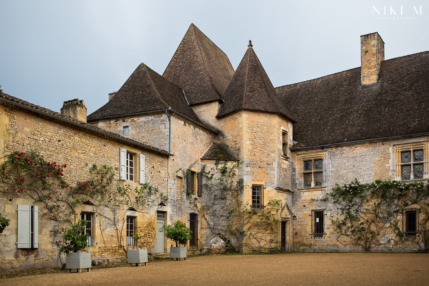 Chateau de la Bourlie Dordogne Wedding Venue