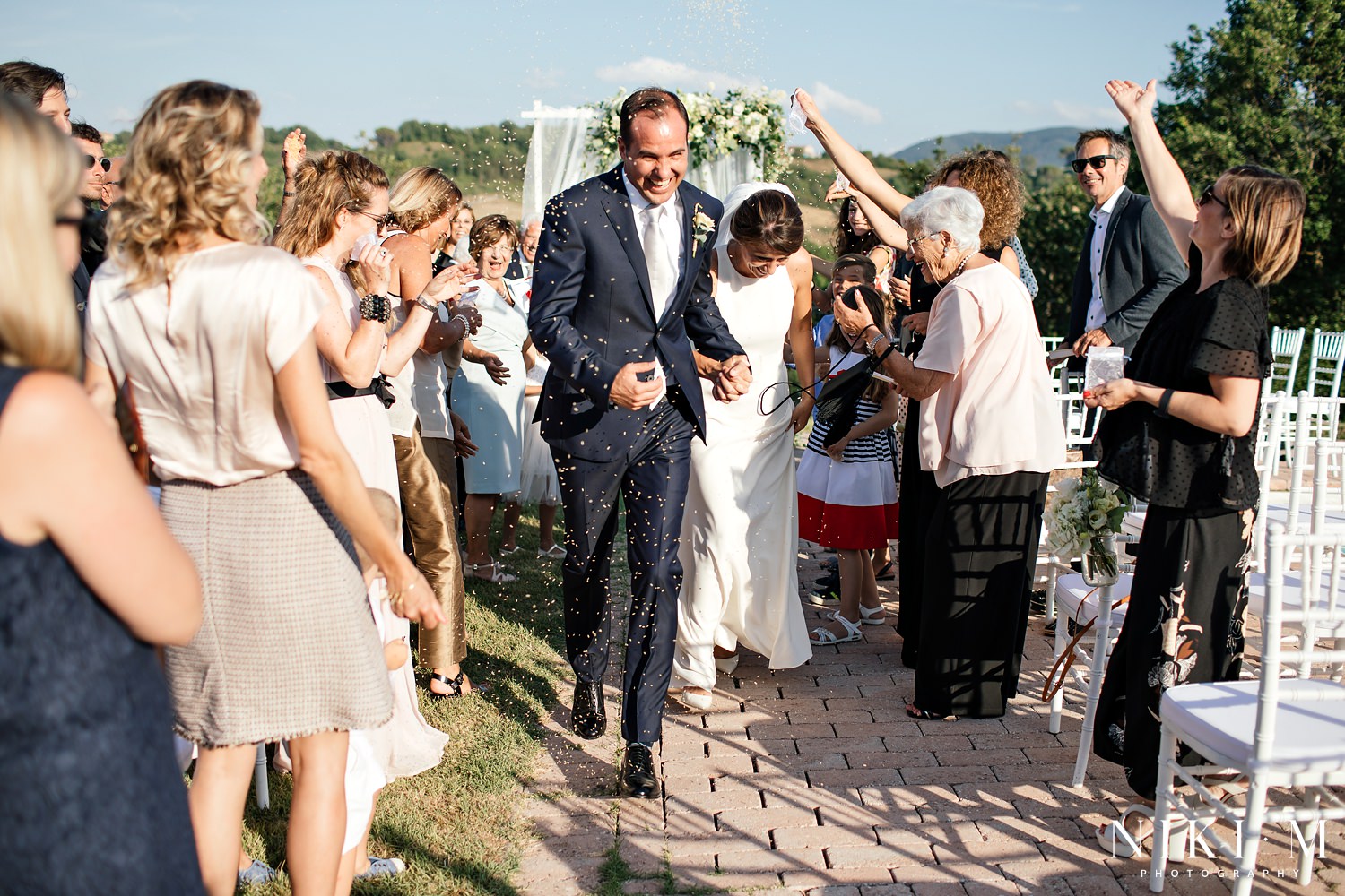 Tuscany wedding ceremony at Villa Ricrio in Italy