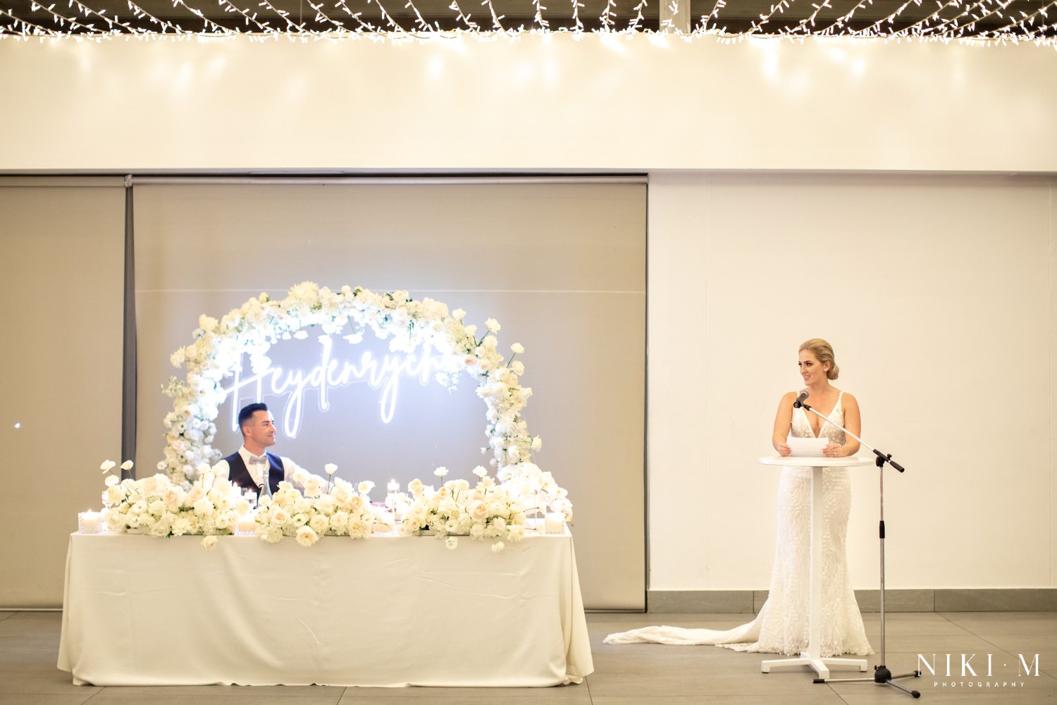Classic white wedding decor